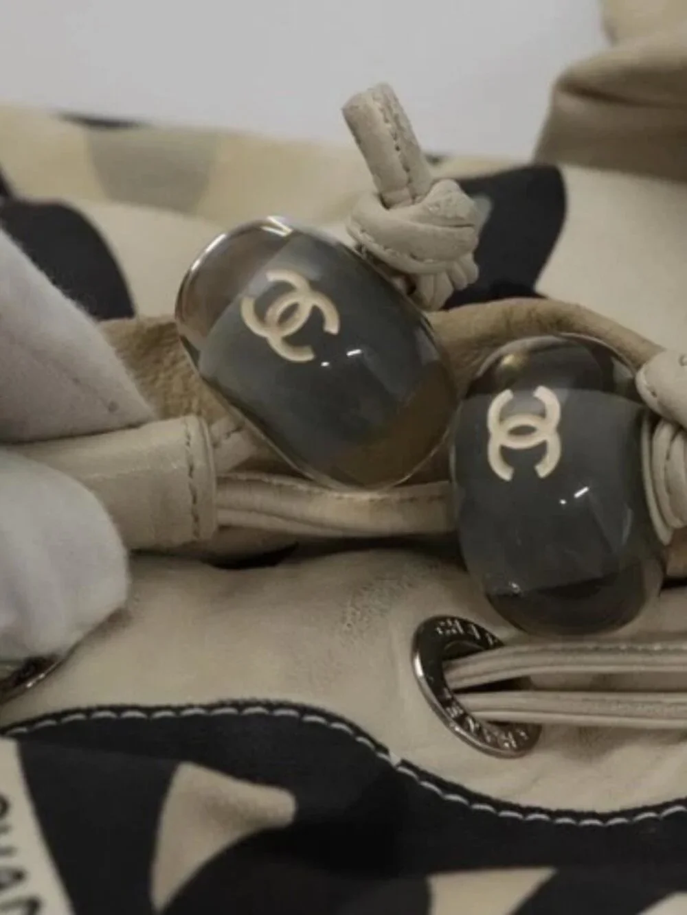 CHANEL brand	chanel color	white